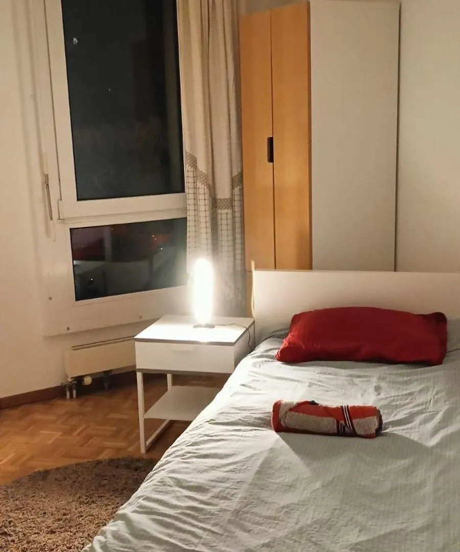 Jolie Chambre Dans Un Appartement 日内瓦 民宿